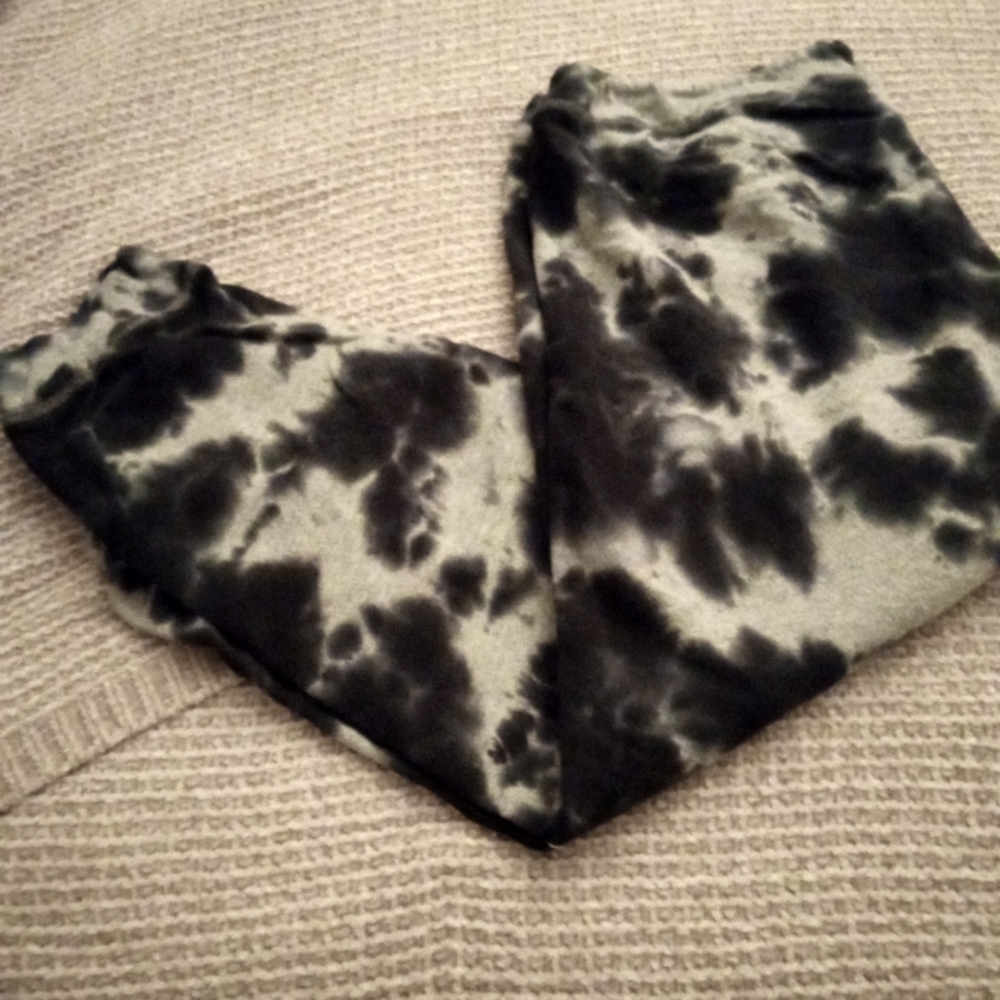 XL black and grey sweatpants